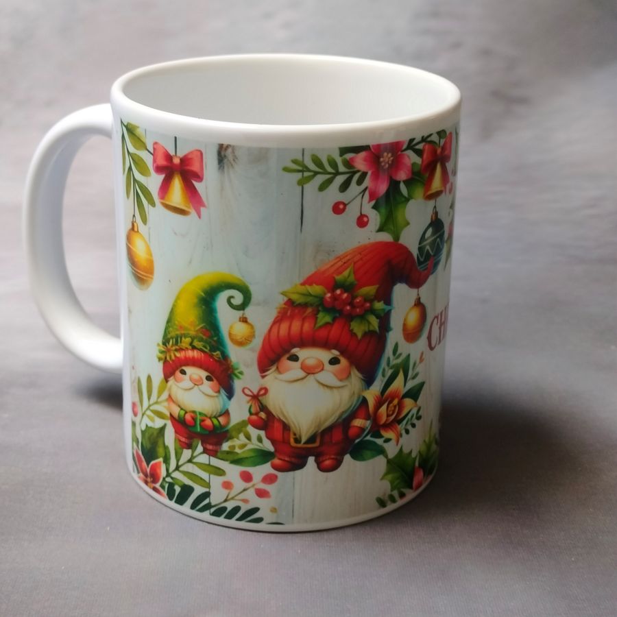Kerstmok met een kleurrijke afbeelding van een gnome