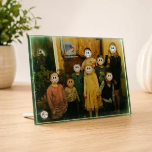 Foto op glas op standaard met persoonlijke afbeelding gedrukt op glasplaat