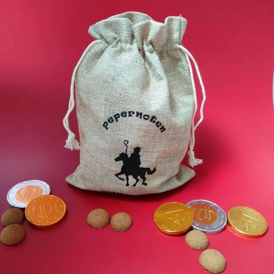 pepernotenzakje met naam van jute